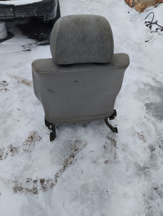 Сидение на гольф 3 правое.