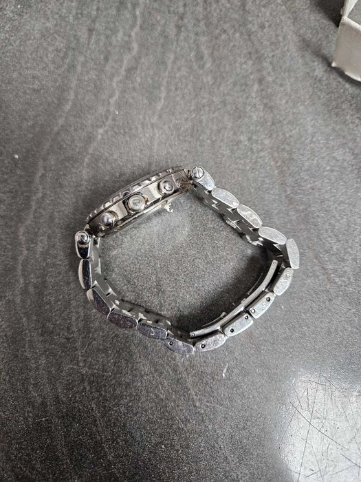 Ceas Guess Collection de dama curea metalica