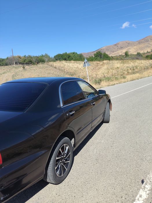 Продам Mitsubishi diamante