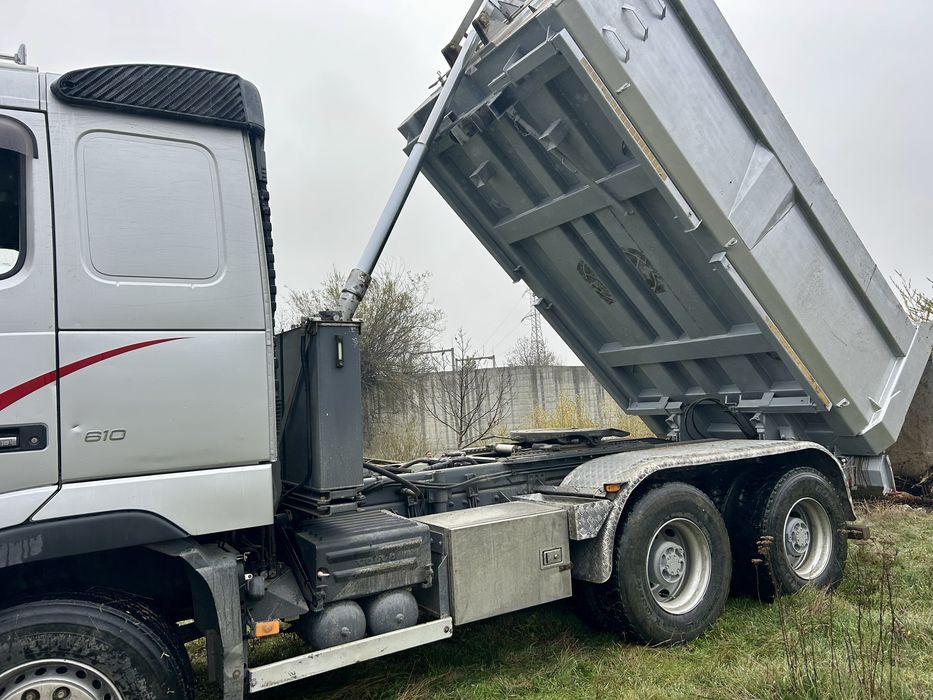 Autobasculanta volvo fh16 6x4,cap tractor