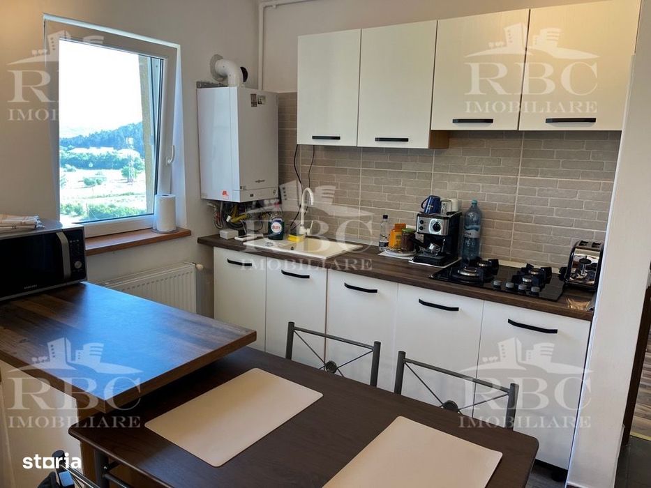 Apartament 3 camere cu balcon Valea Garboului