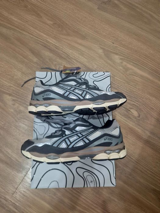 Продам кроссовки Asics gel nyc