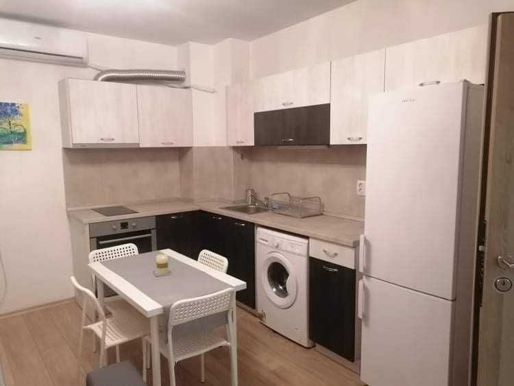 Дава се под наем Едностаен апартамент в София, Кръстова вада - 40 кв.м за 392.7 € - Снимка #1