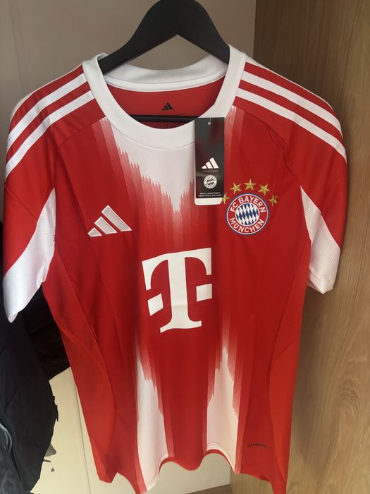 Man City/Juventus/Bayern Munchen home shirt 25/26