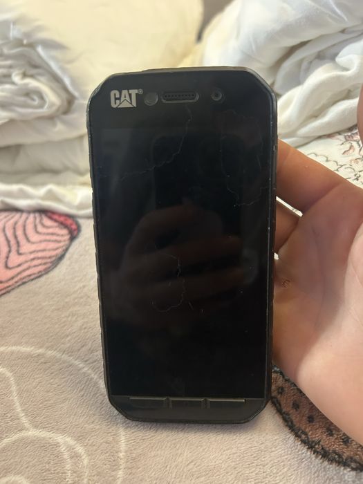 Продава се CAT S41