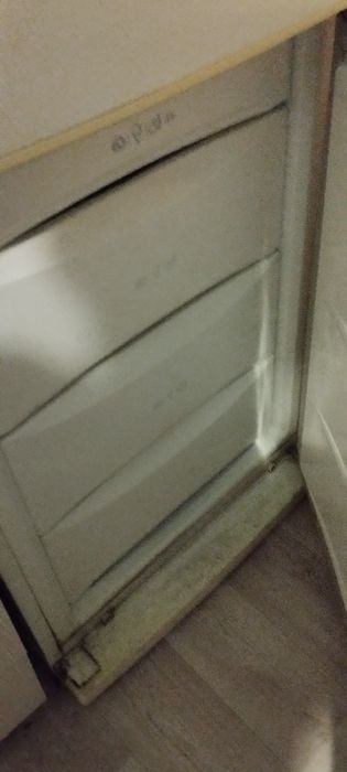 Холодильник не рабочии