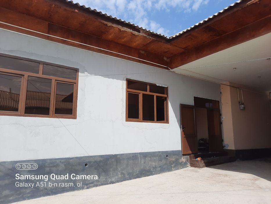 Toshkent viloyati Oqqo‘rg‘on tumani Mamunt mahallasi uy sotiladu.