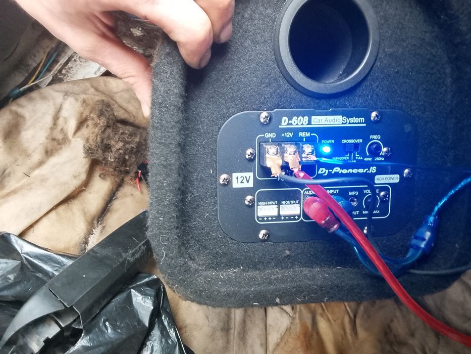 Продам сафбуфер Pioner