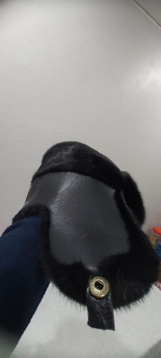 Кепка ушанка норковая.