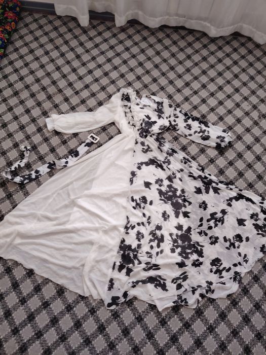 ayollar va qizlar libosi