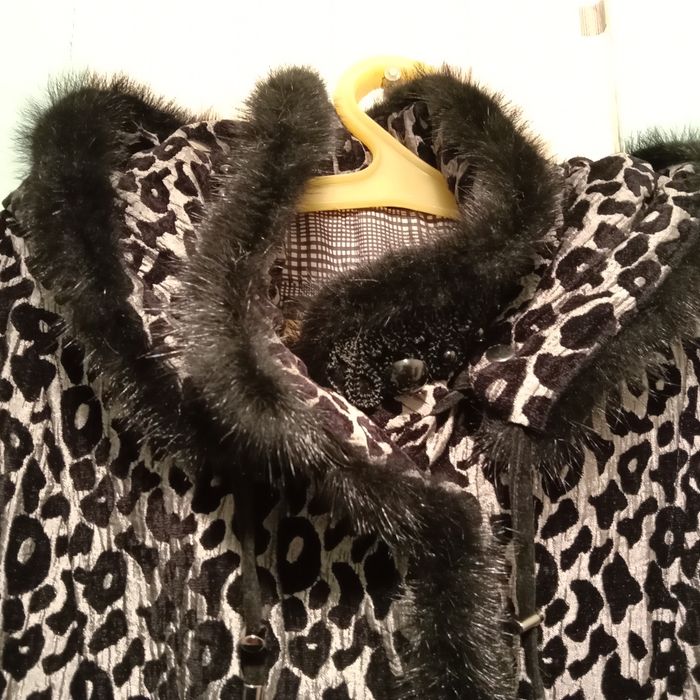 Зимнее женское пальто