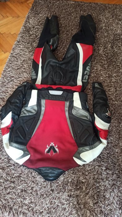 Vând costum moto Vanucci ST1