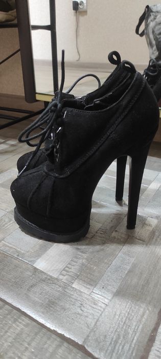 Ботильоны чёрные