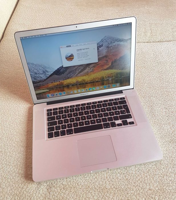 Laptop Apple Macbook Pro 15", Intel Core i7, 8 GB Ram, SSD 256 GB