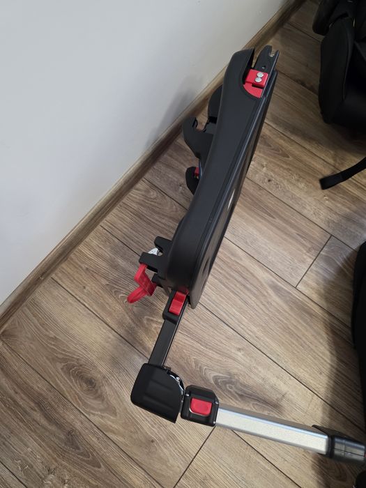 Cărucior 3 în 1 Ickle Bubba Stomp V3 – Set Complet, Stare Excelentă!
​Vând sistem complet 3 în 1 Ickle Bubba Stomp V3, un cărucior premium, recunoscut