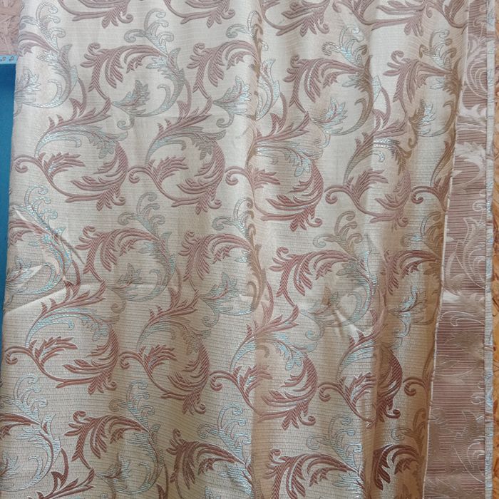 Продам портьеры на одно окно