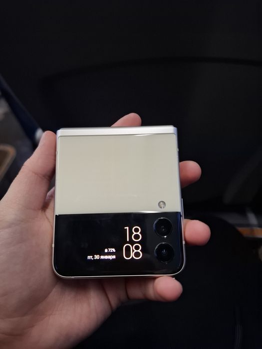 Продам обменяю самсунг z flip 3 5g