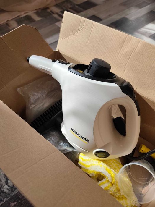 Продавам парочистачка Karcher в отлично състояние