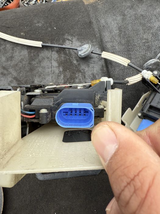 Брави от врати за Vw Touateg лява дясна предна задна оригинална