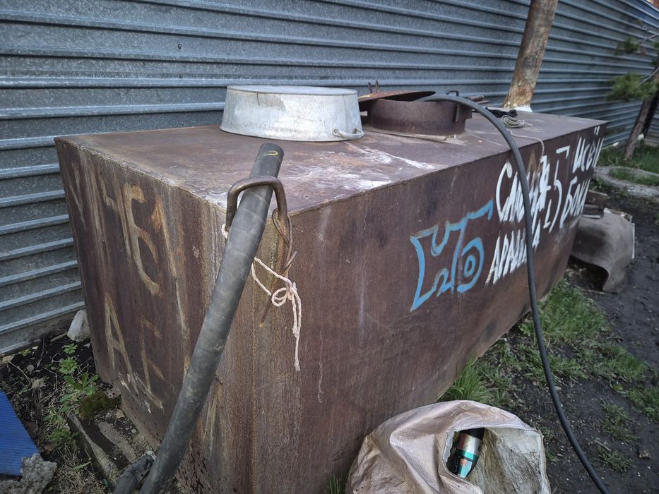 Продам ёмкость под воду