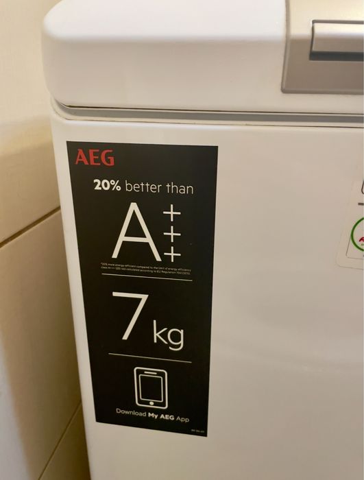 Masina de spalat rufe verticala AEG, seria 7000