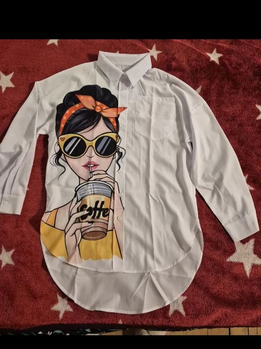 Риза с принт.  .