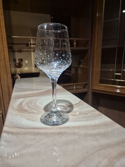 Pahar decorat cu cristale,sigilat!