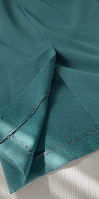 Rochie cu detaliu rasucit