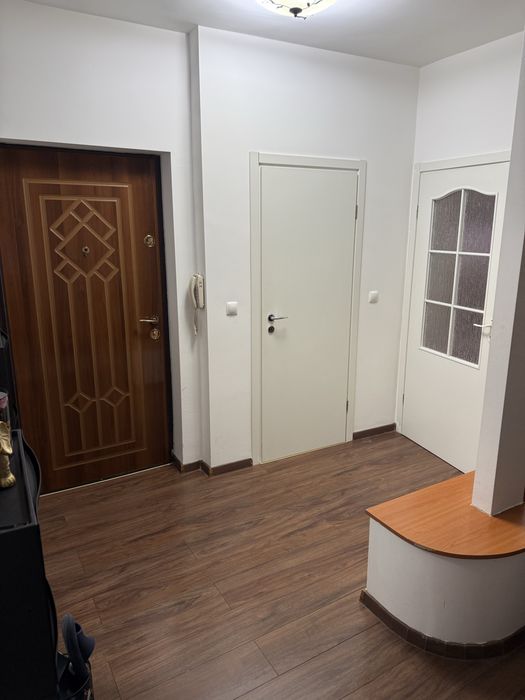 De vanzare apartament 3 camere in asociatie zona 14 Mai