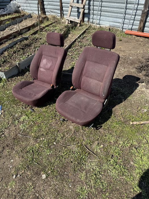 Передние сидения