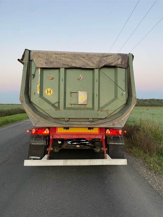 Semiremorca schwarzmuller basculabila/ bena piatra