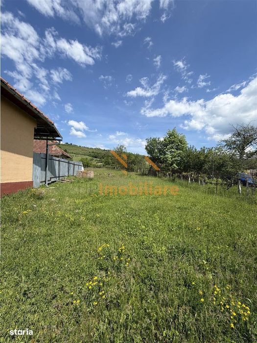 Teren Intravilan  Extravilan | De Vanzare | 1200 Mp | Rosia | Bihor |
