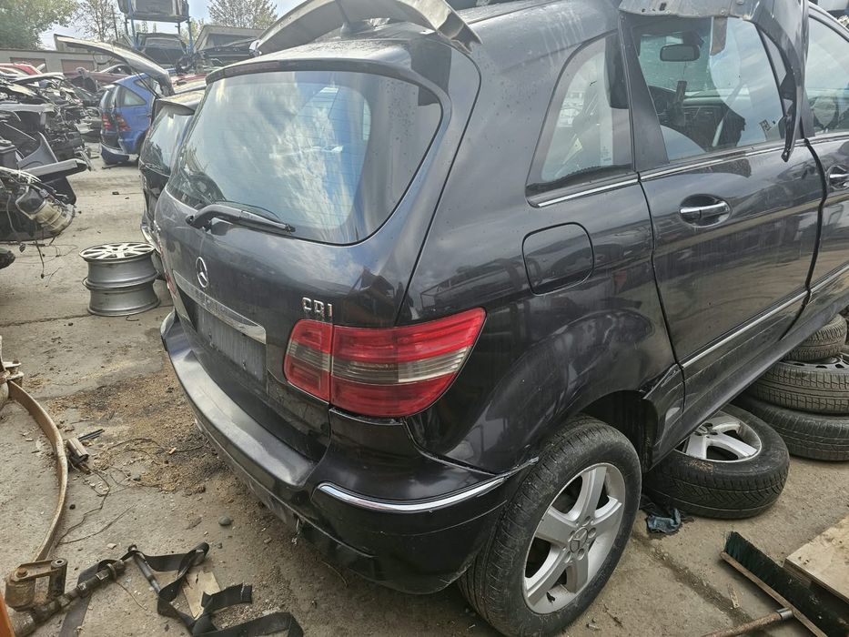 Fuzeta fata stanga Mercedes-Benz B-Class 2007