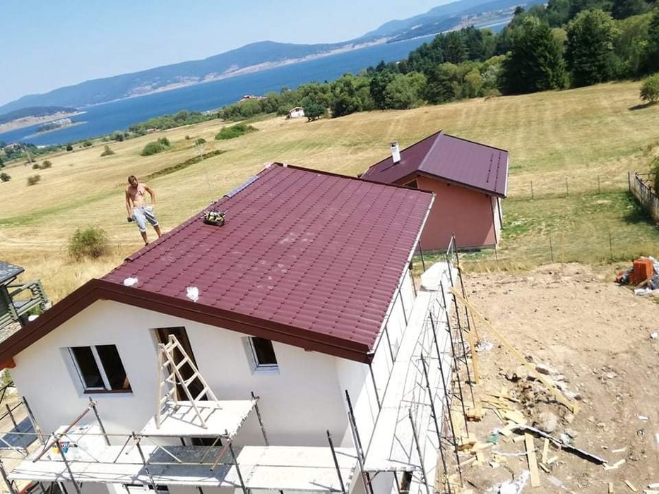 Покриви с Метални керемиди 18 лв/кв