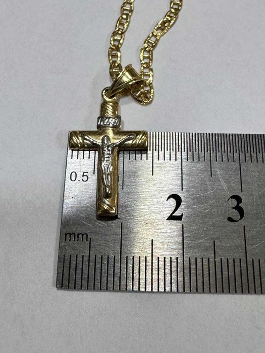 Златен синджир с кръст 14 К 585 /3,68 гр.