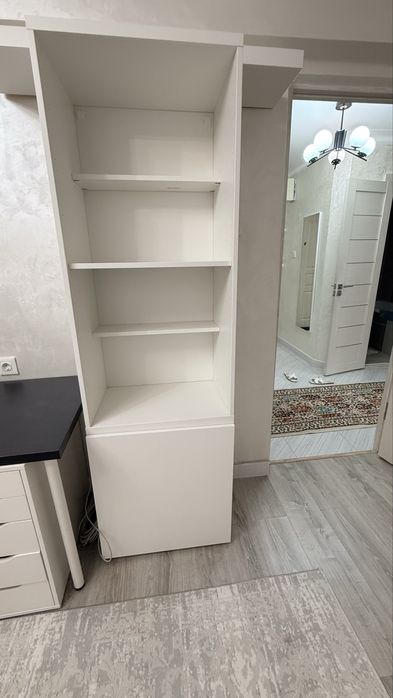 Мебель для гостиной , шкаф Икея