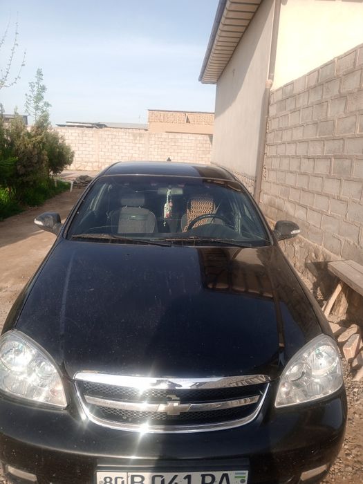 Шевроле Лачетти в 2011 году.