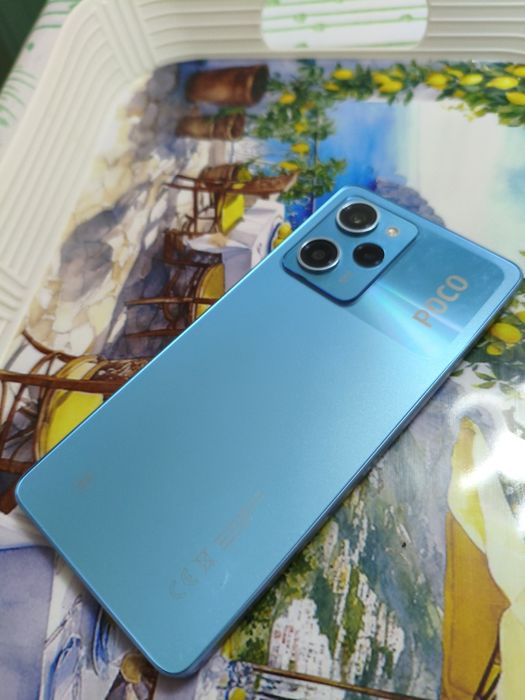 Продам Поко х5 про