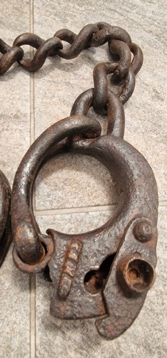 Cătușe lanțuri de picioare