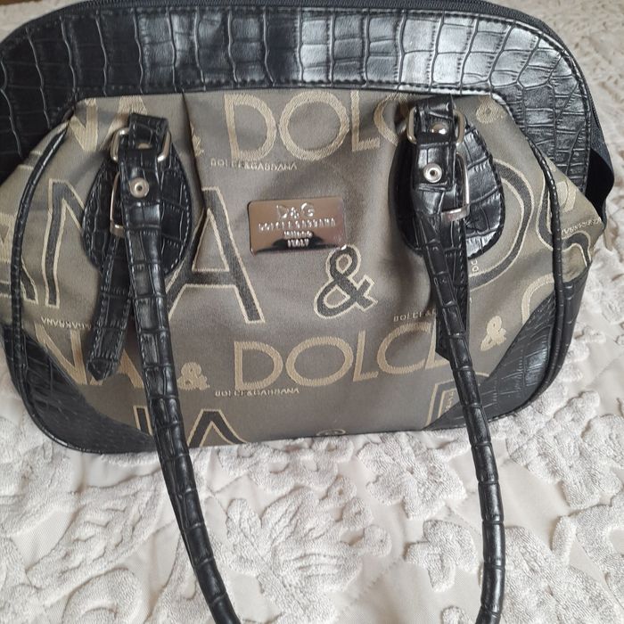 Дамска DG  практична