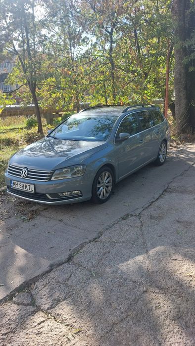 VOLKSWAGEN Passat 0 — imagine 4