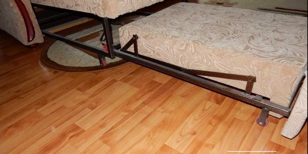 Canapea + fotolii extensibile cadru metalic