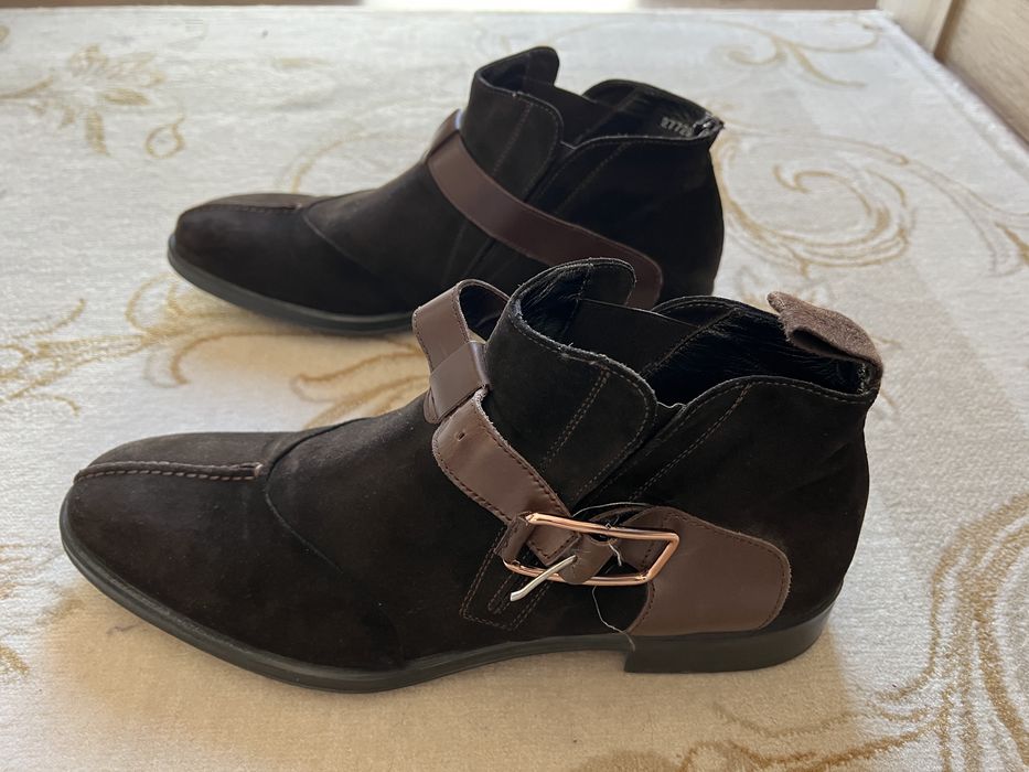 Боти Cesare Paciotti кафяви велурени