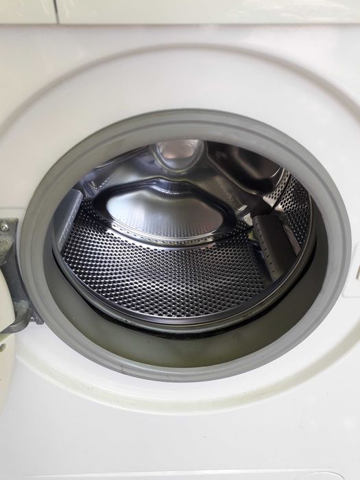 Masina de spalat Bosch Clasixx5 functionala, cu defect ax indoit