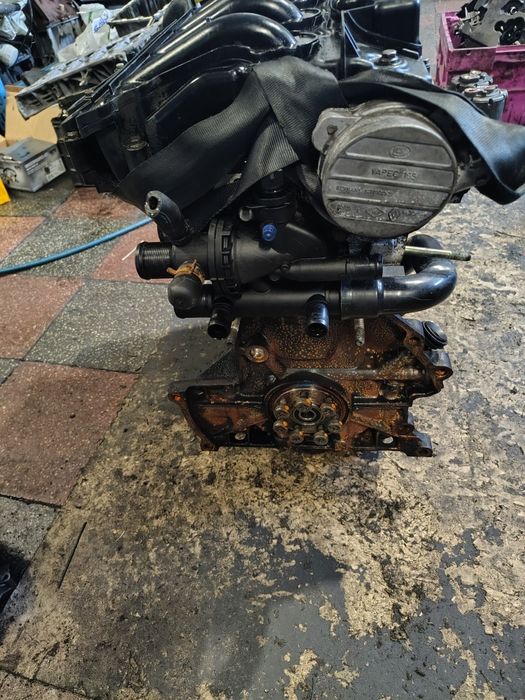 Motor complet fara anexe renault master 2.5dci g9u opel movano 2.5dci renault trafic 2.5dci opel vivaro 2.5dci euro3 euro4 g9u