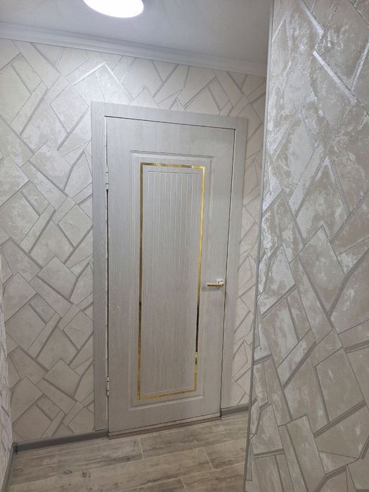 Продаётся 2  комнатная