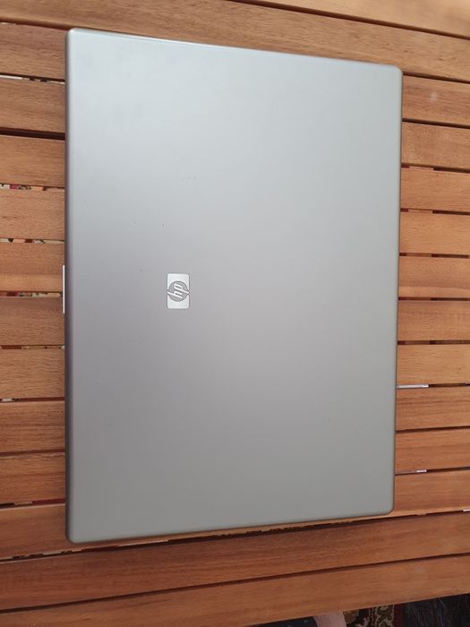 Laptop 17" HP 6820s - mufa alimentare defecta