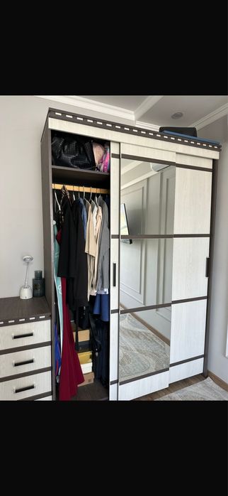 Спальный гарнитур