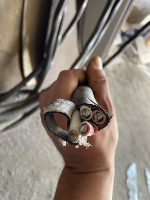 Продам кабель 25кв  3фазный