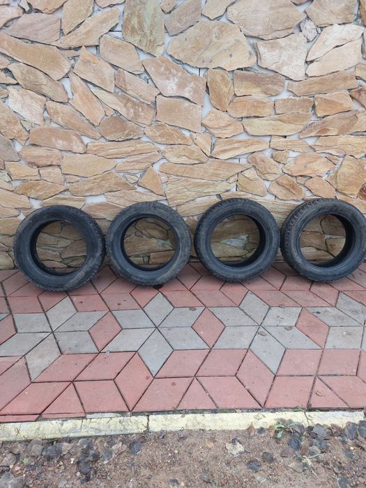 Продам зимнию резину